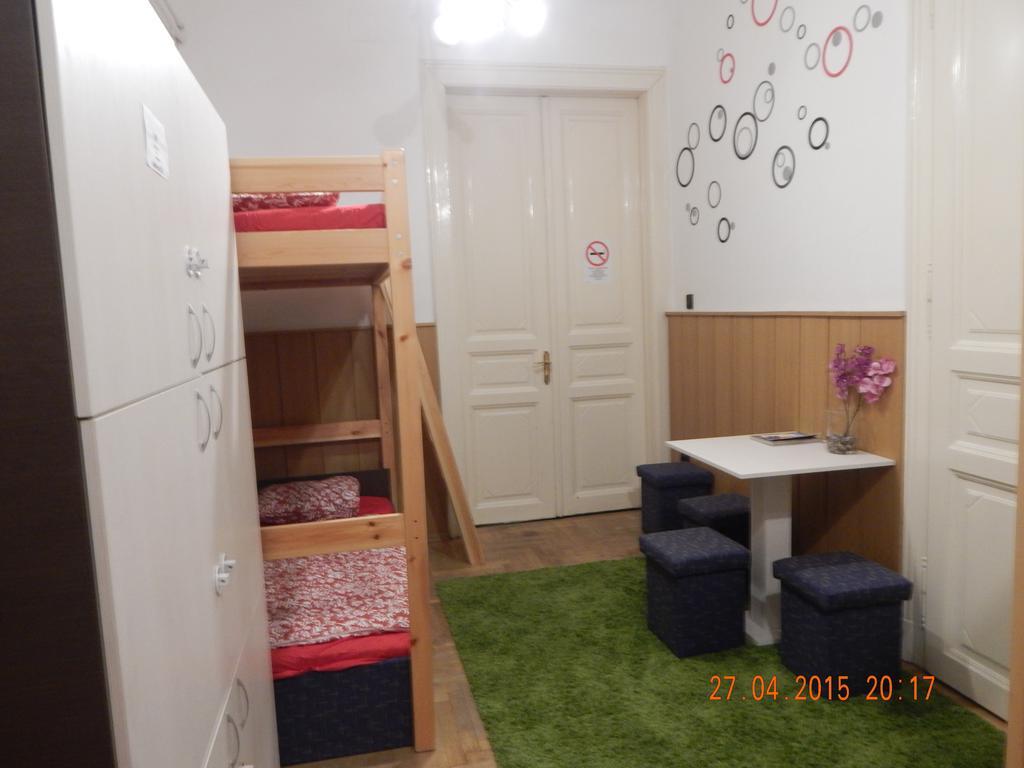 Violet Hostel Budapest Room photo